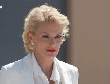 Τα «μαζεύουν» Χατζηφωτίου- Χριστοπούλου!... «Μου πέφτει λίγο μικρός» (βίντεο)